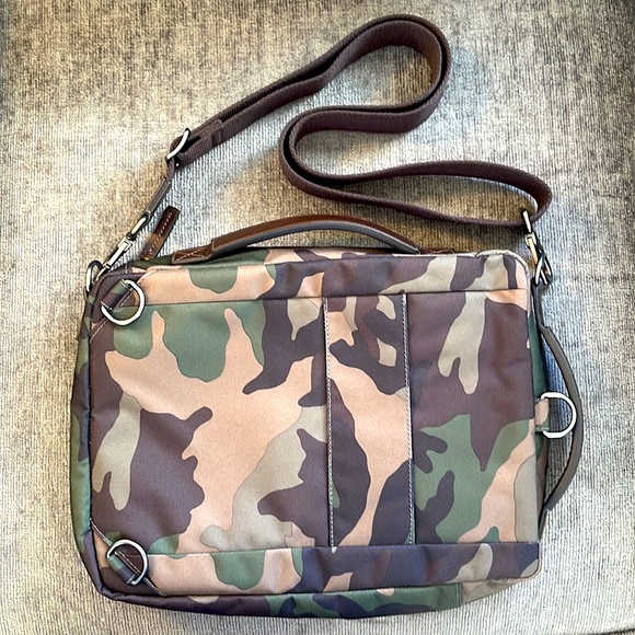 Fossil Camo Laptop Bag - Picture 2 of 9